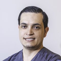 Dr. Andrés Albán Rivas