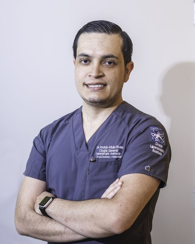 Dr. Andrés Albán Rivas, cirujano general y bariátrico en Guayaquil